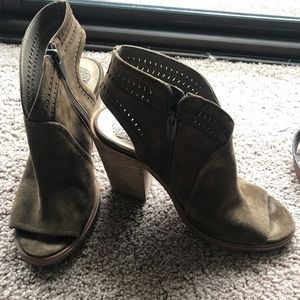 Vince Camuto Olive Green Heels